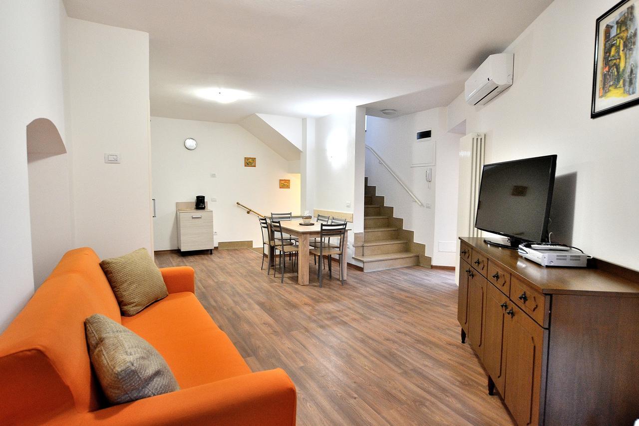 Apartment Del Pescatore Torri Del Benaco Buitenkant foto