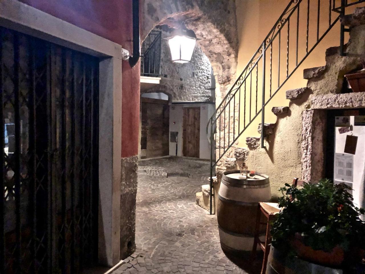 Apartment Del Pescatore Torri Del Benaco Buitenkant foto